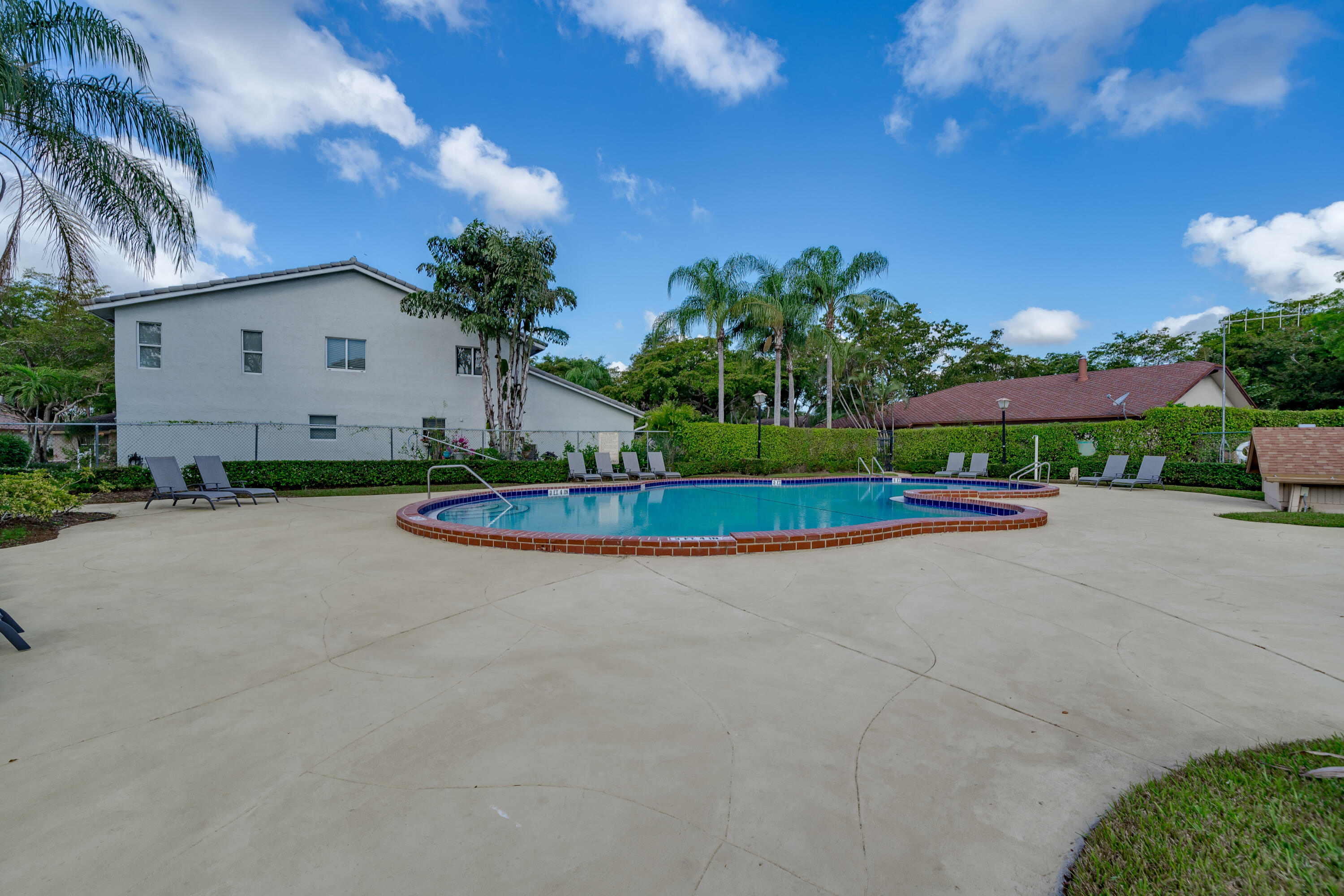 208 Wimbledon Lake Drive 208, Plantation Unit: 208