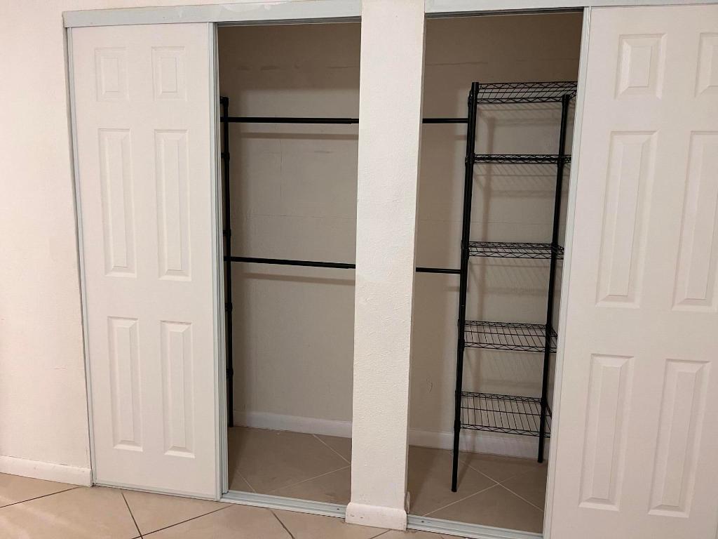 208 Wimbledon Lake Drive 208, Plantation Unit: 208