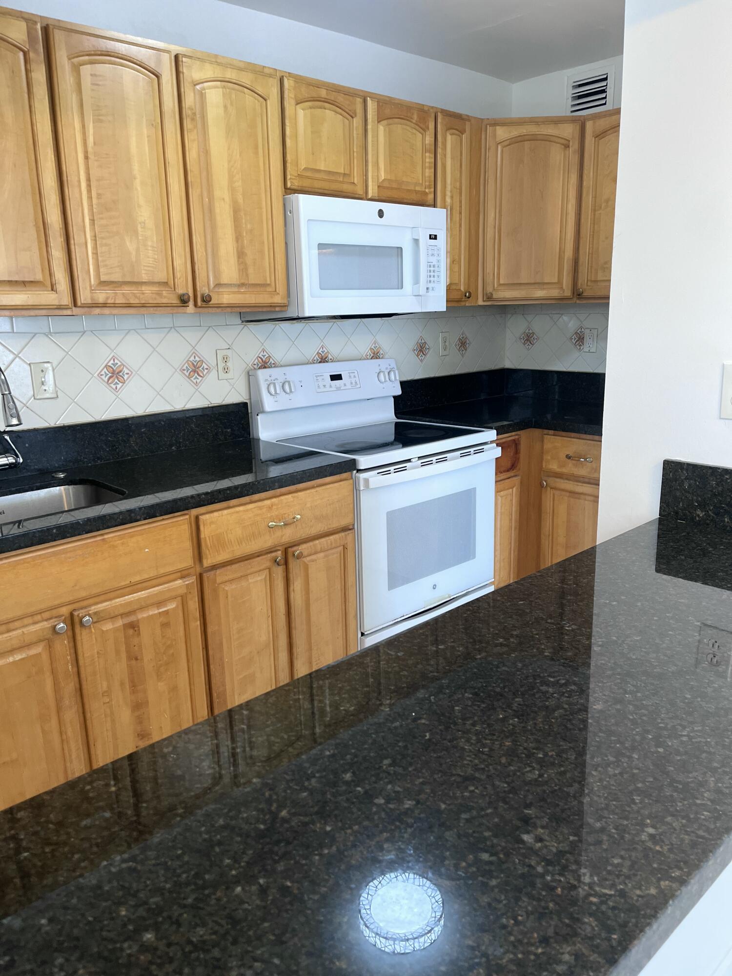 505 S Pine Island Road 407b