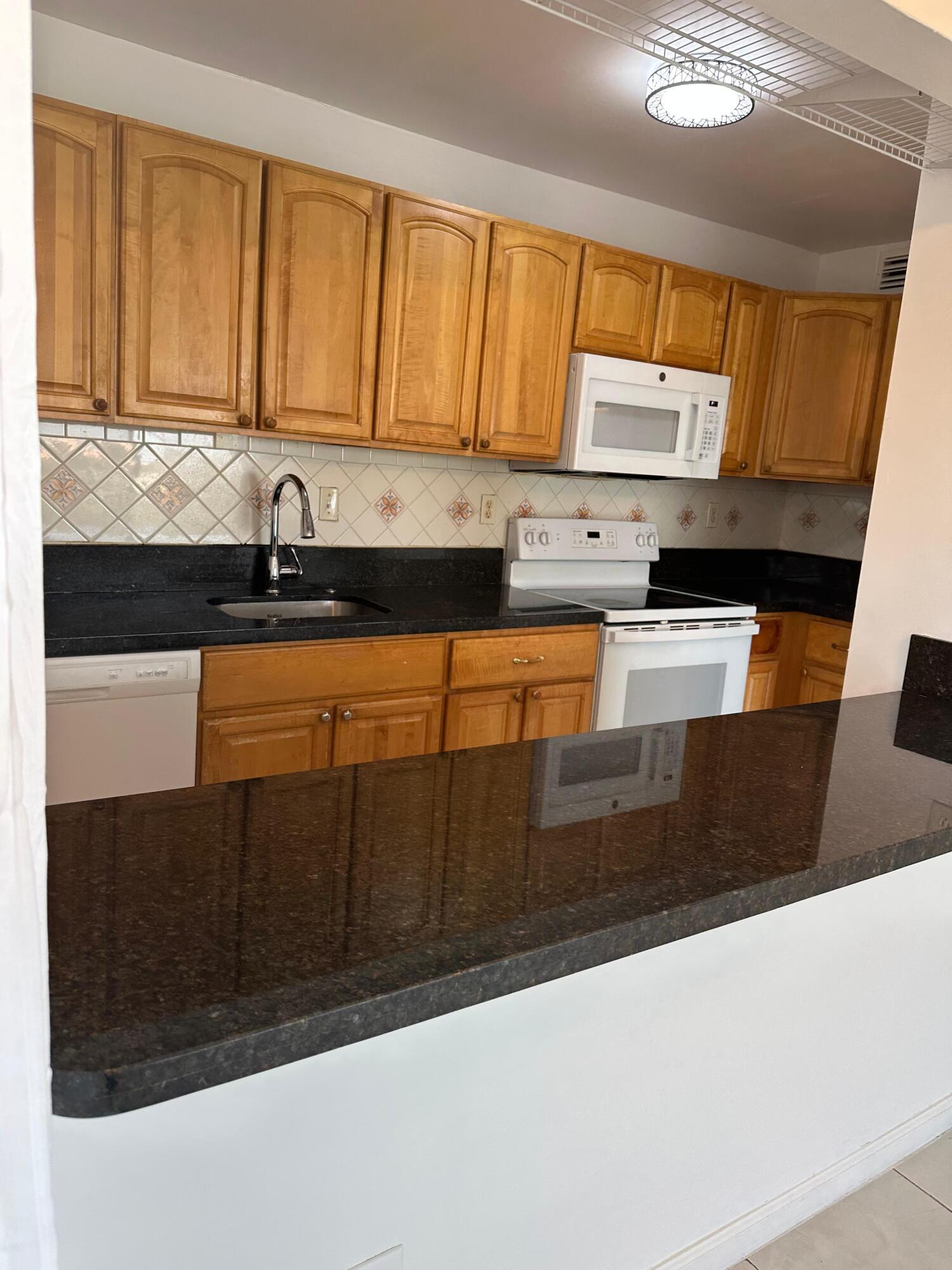 505 S Pine Island Road 407b