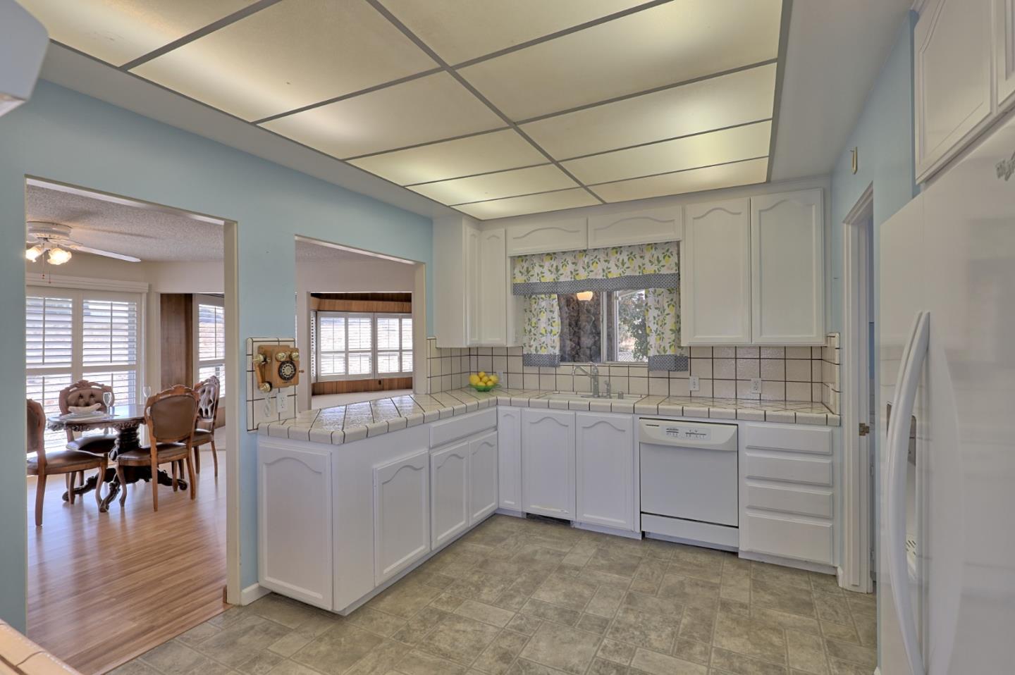 262 Donald DR
