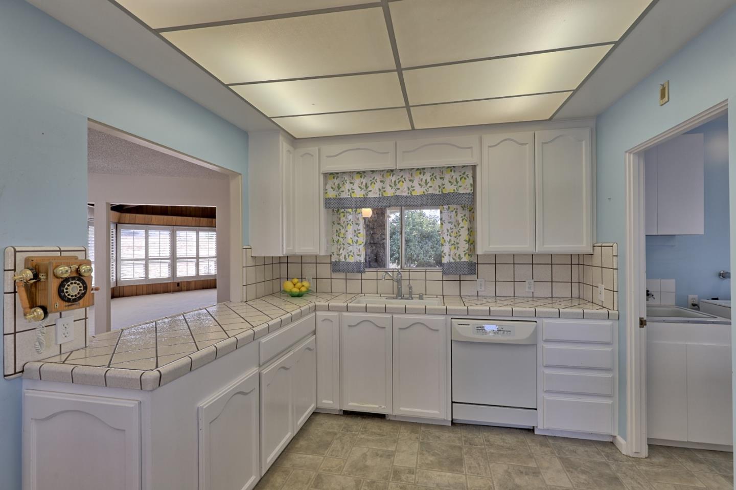 262 Donald DR