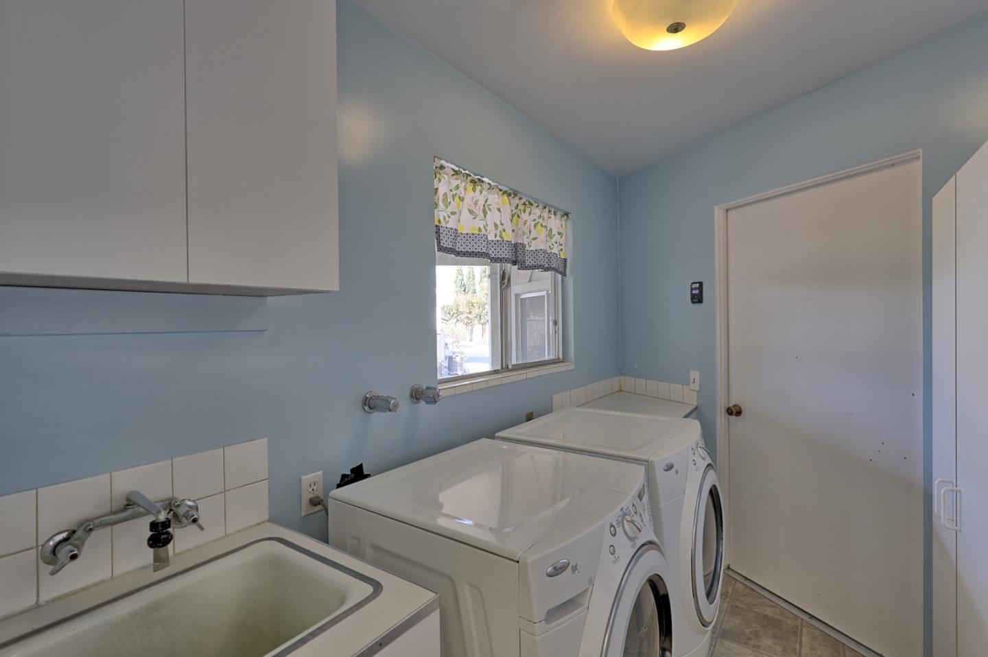 262 Donald DR
