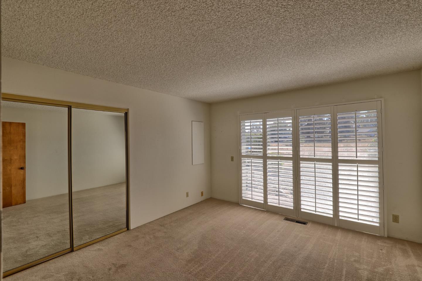 262 Donald DR