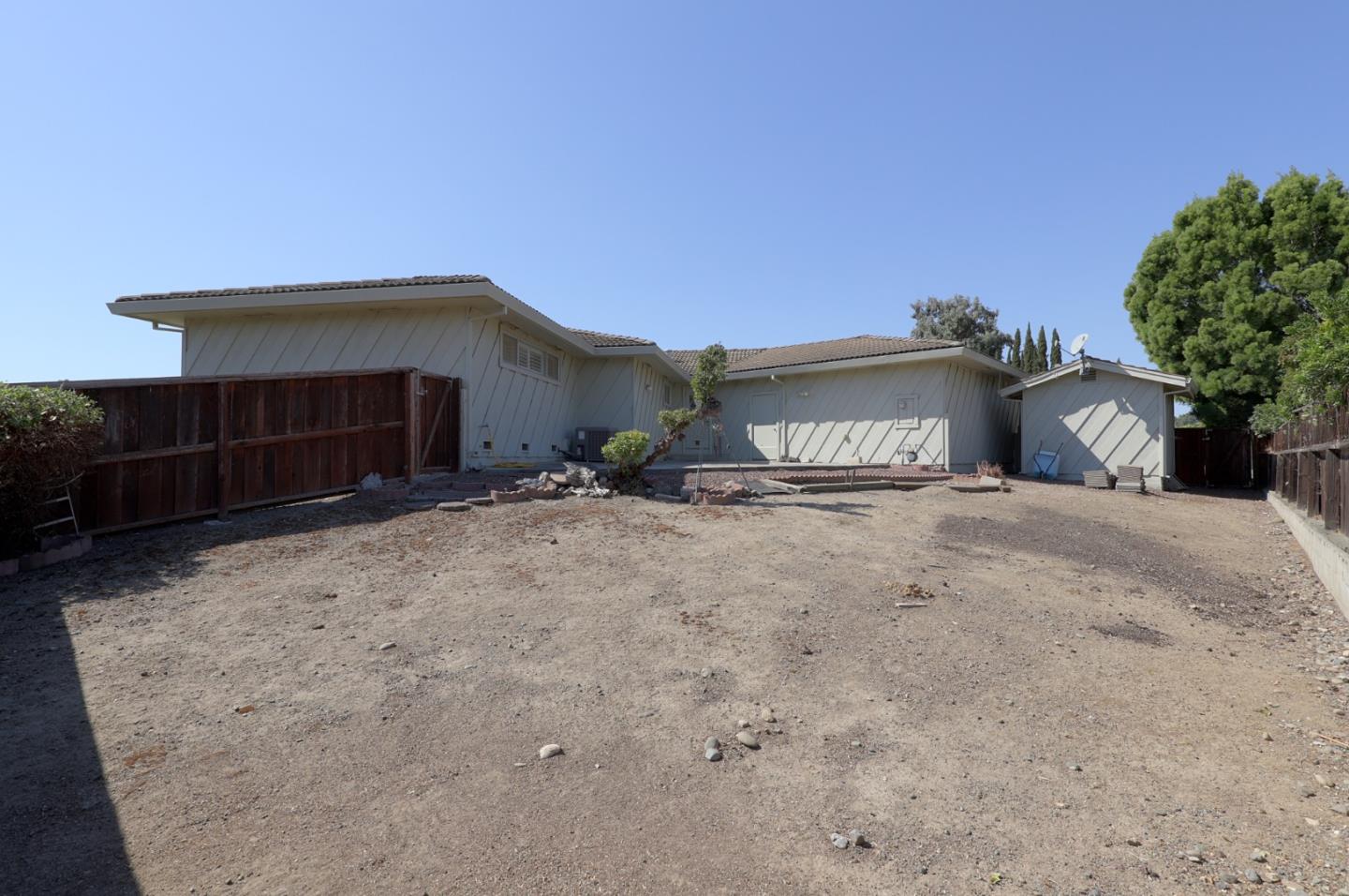 262 Donald DR