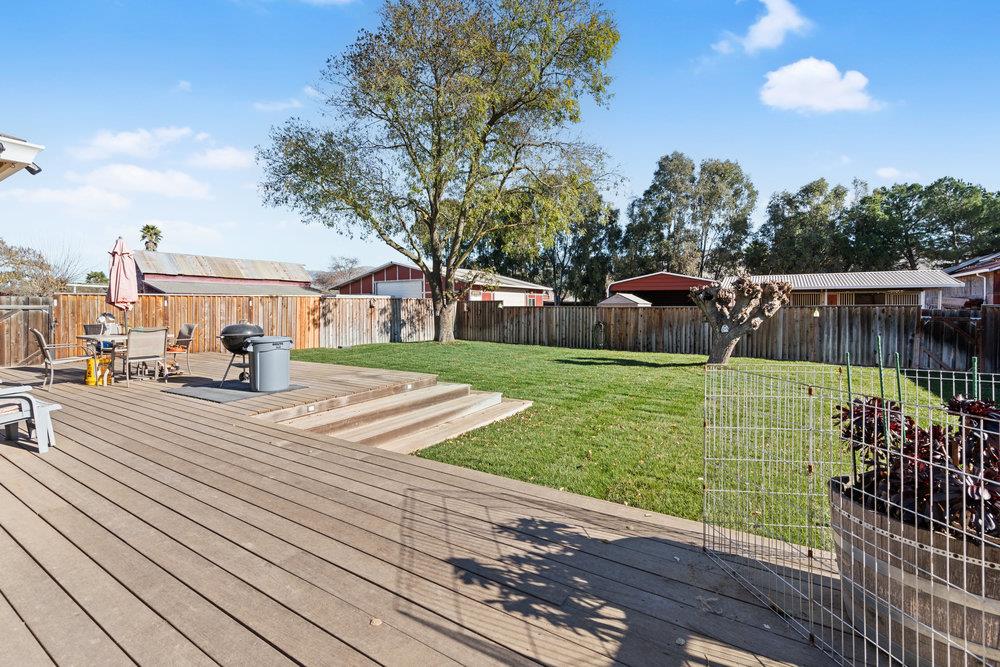 10602 Foothill AVE