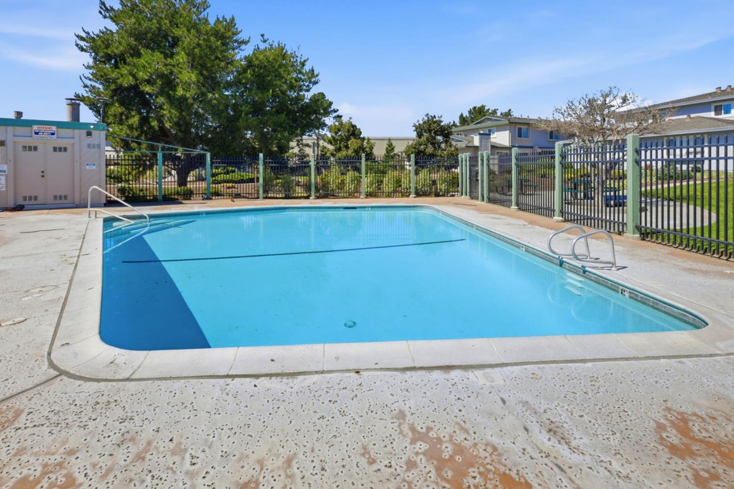 4225 Topsail Court