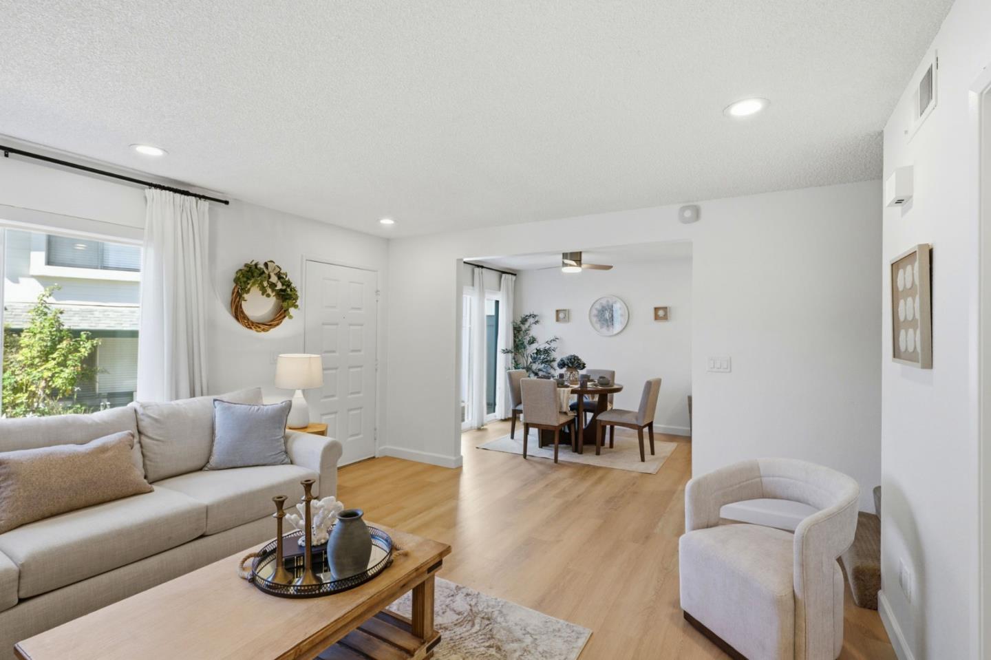 4225 Topsail Court