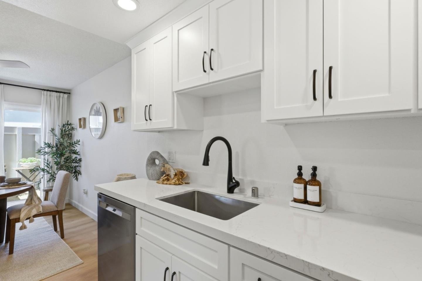 4225 Topsail Court
