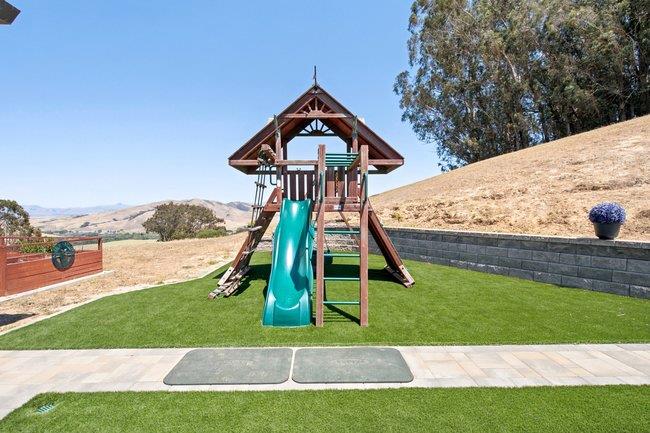 2774 Butterfly Court