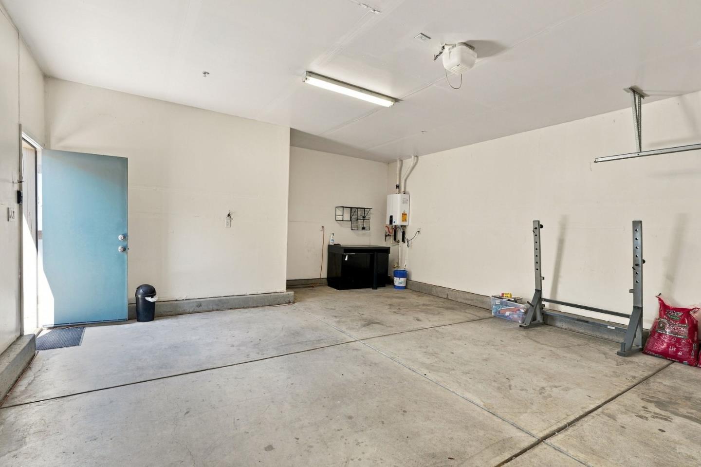 844 Castellona DR