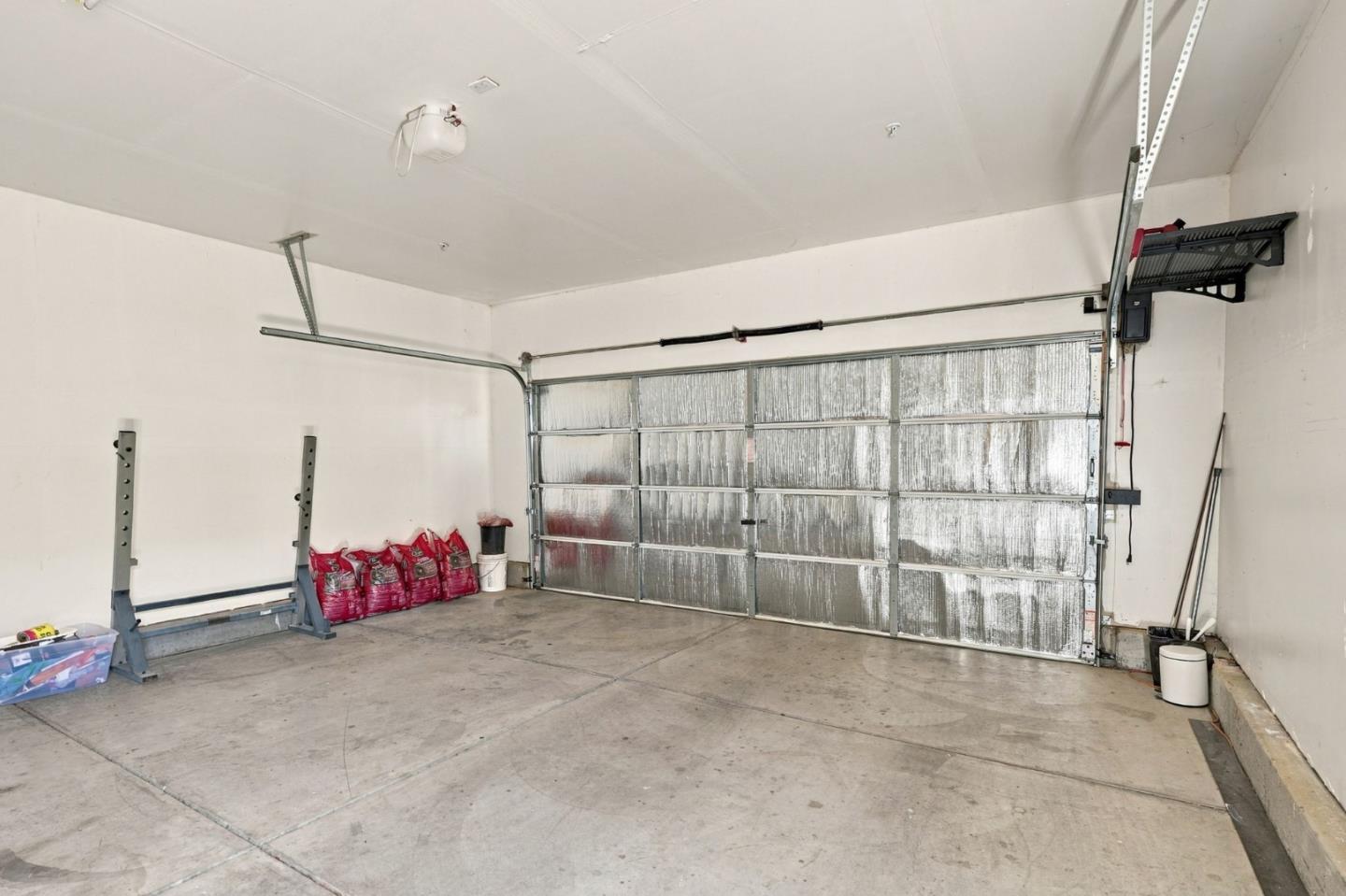 844 Castellona DR