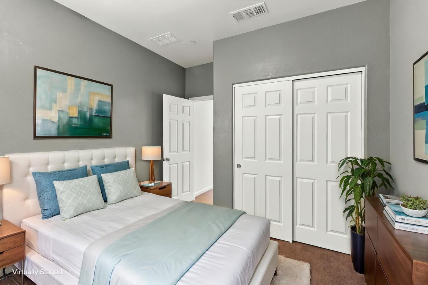 844 Castellona DR