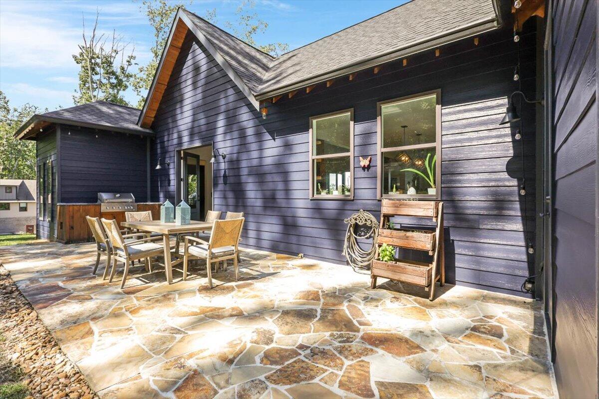 9934 Caseview Drive