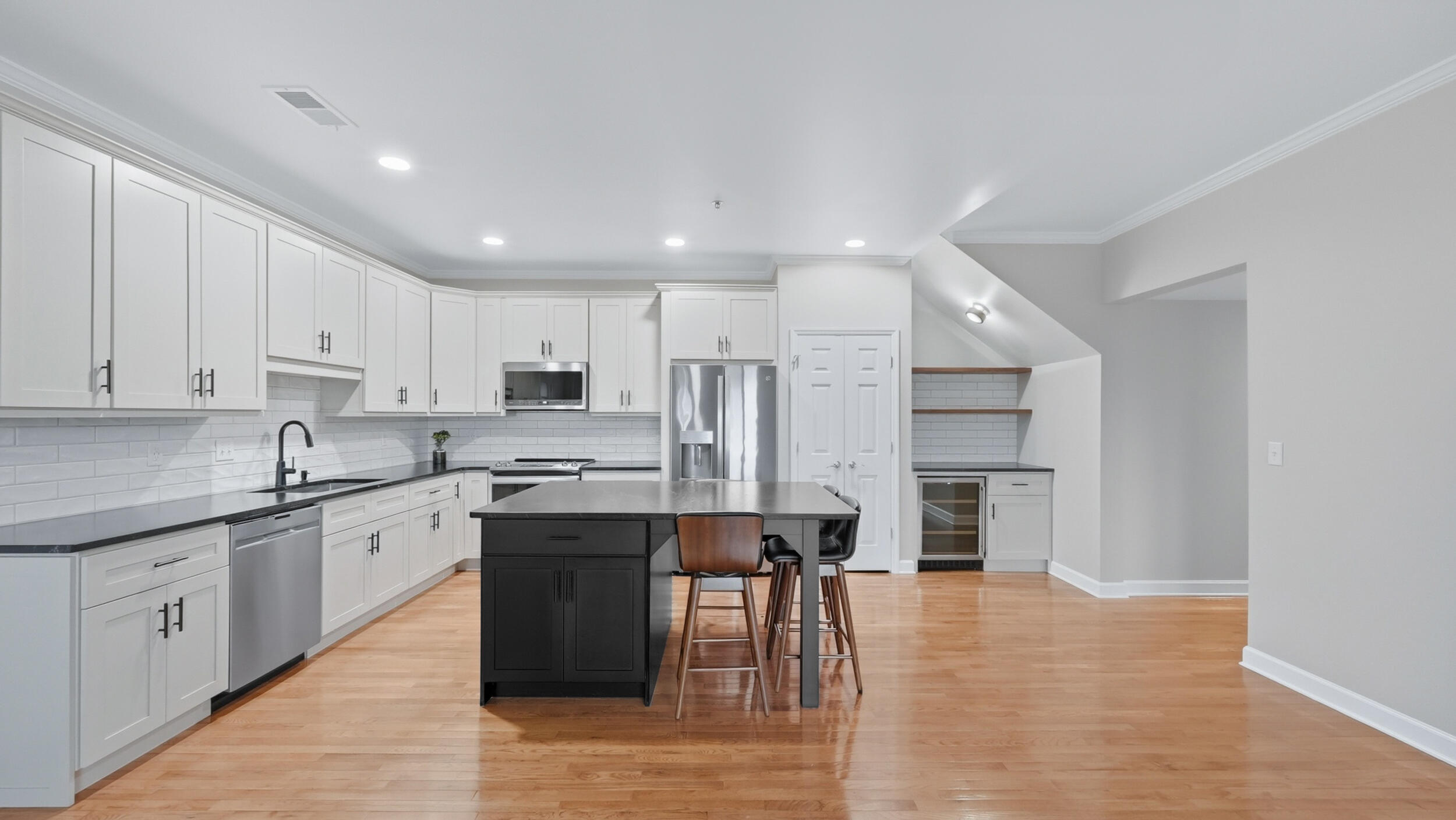 229 Delmont Street, 259