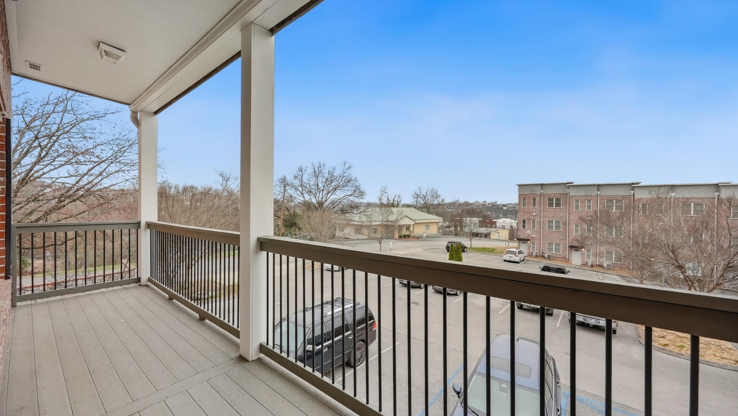 229 Delmont Street, 259