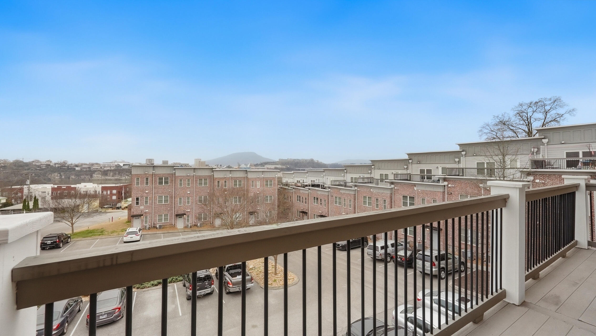 229 Delmont Street, 259