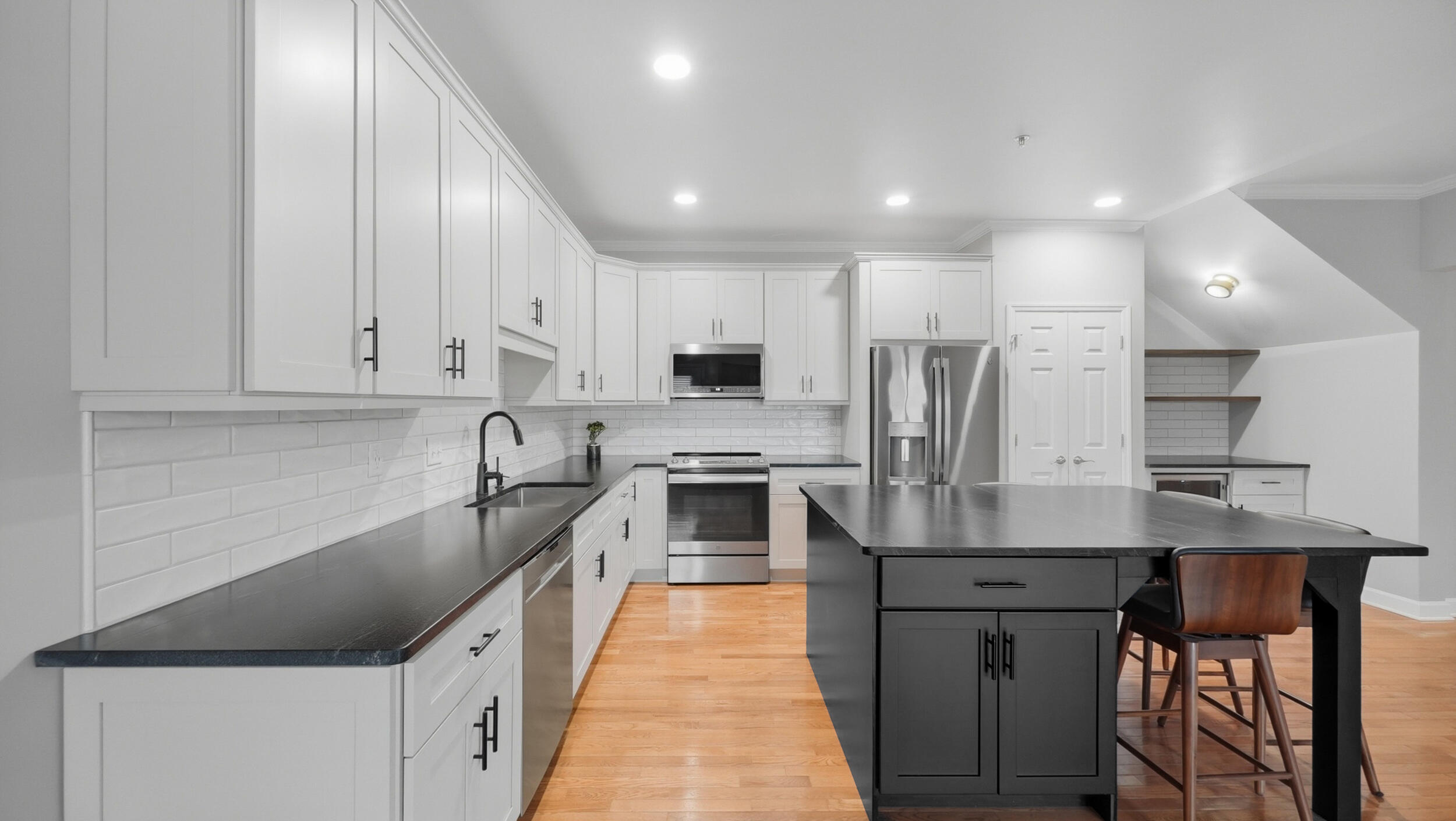 229 Delmont Street, 259