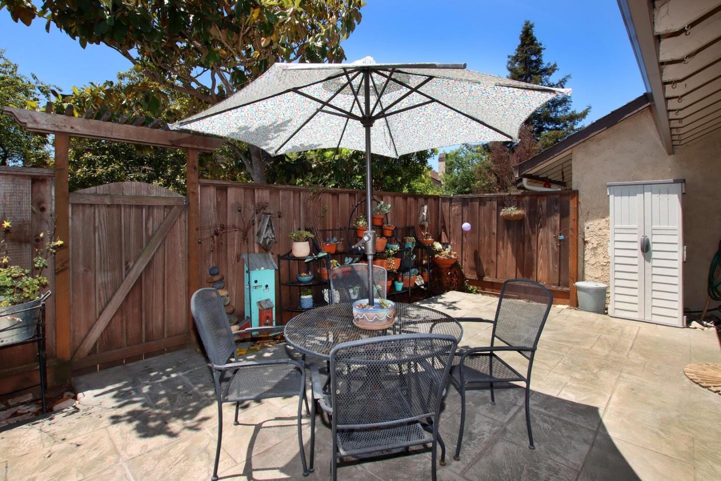 6250 Cabot Court