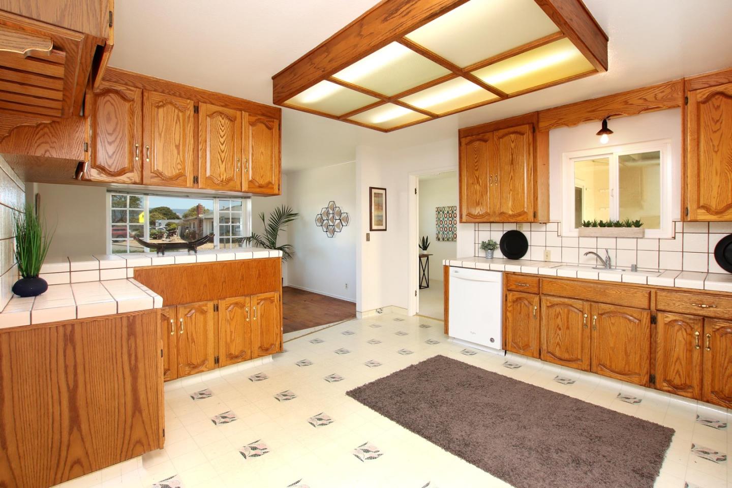29 Kralj Drive