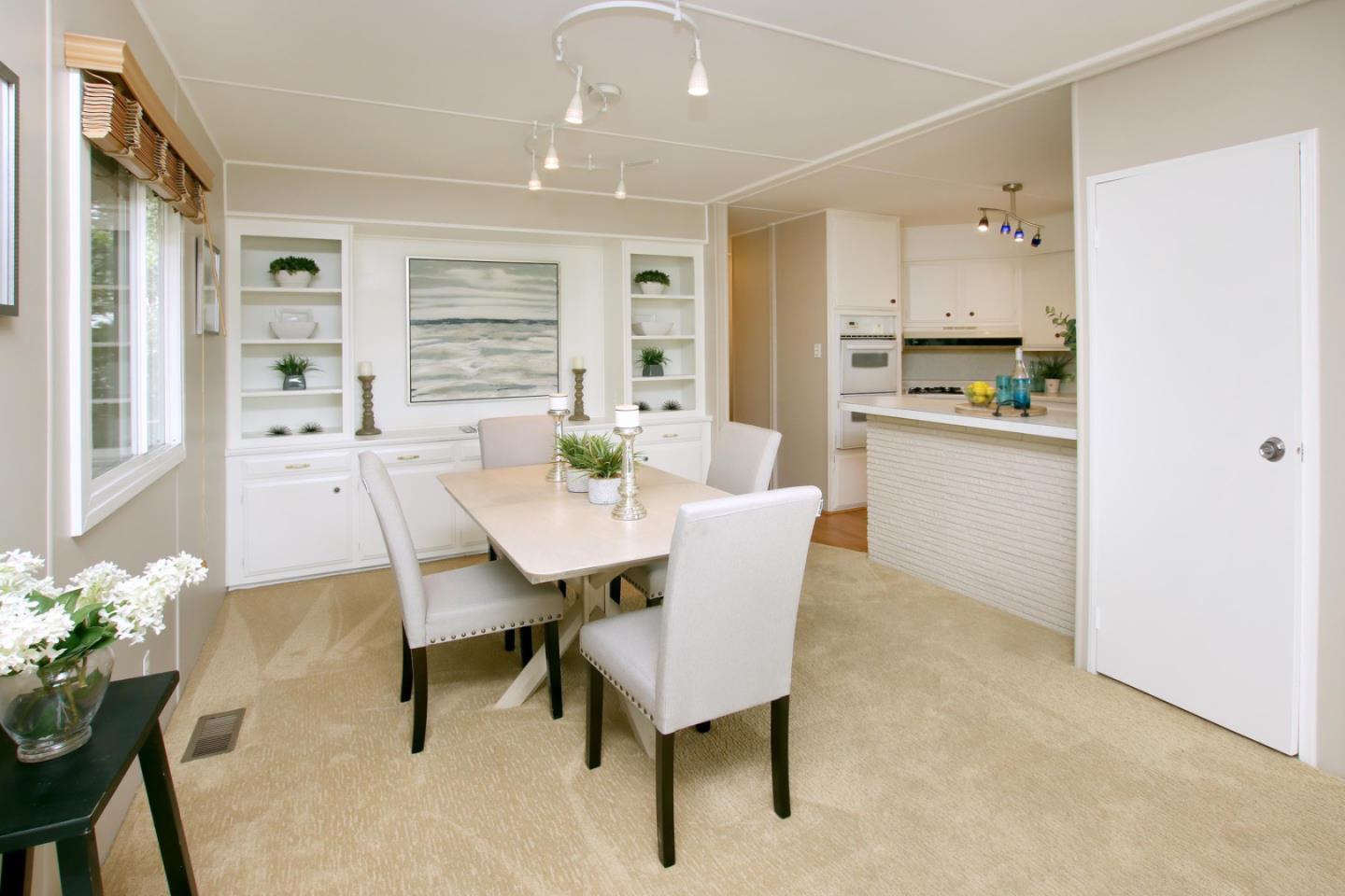 220 Mar Vista 60