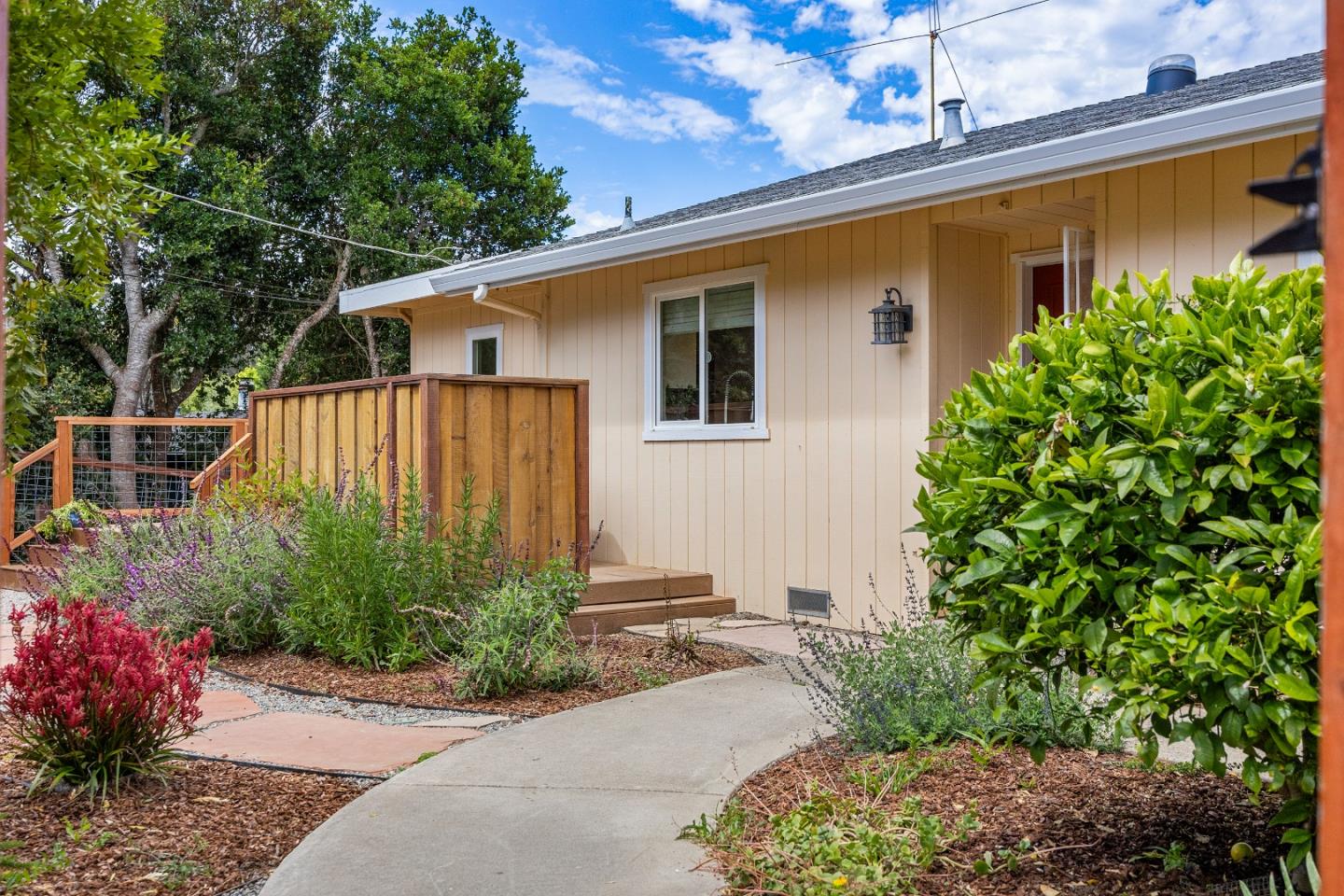 10 Morehouse DR