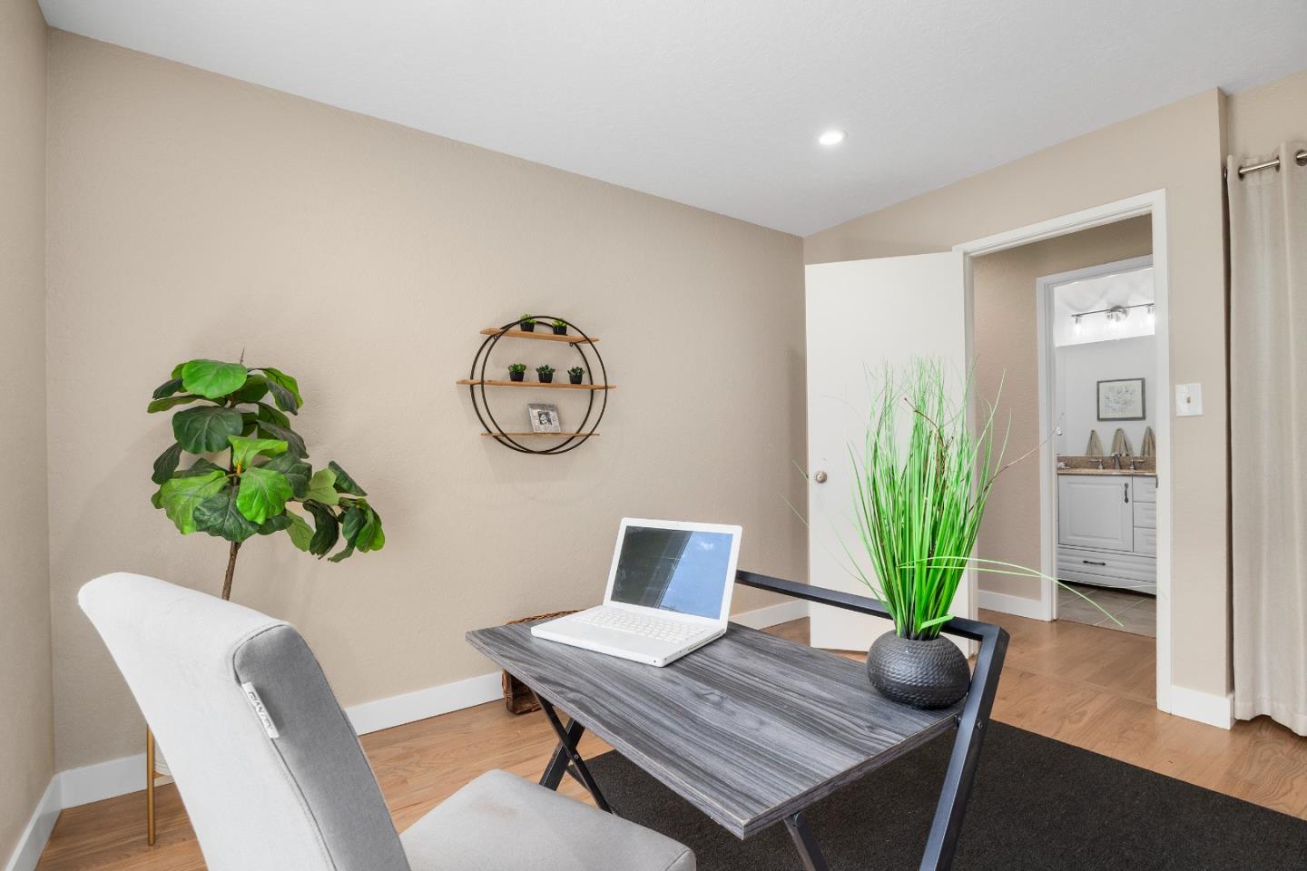 10 Morehouse DR