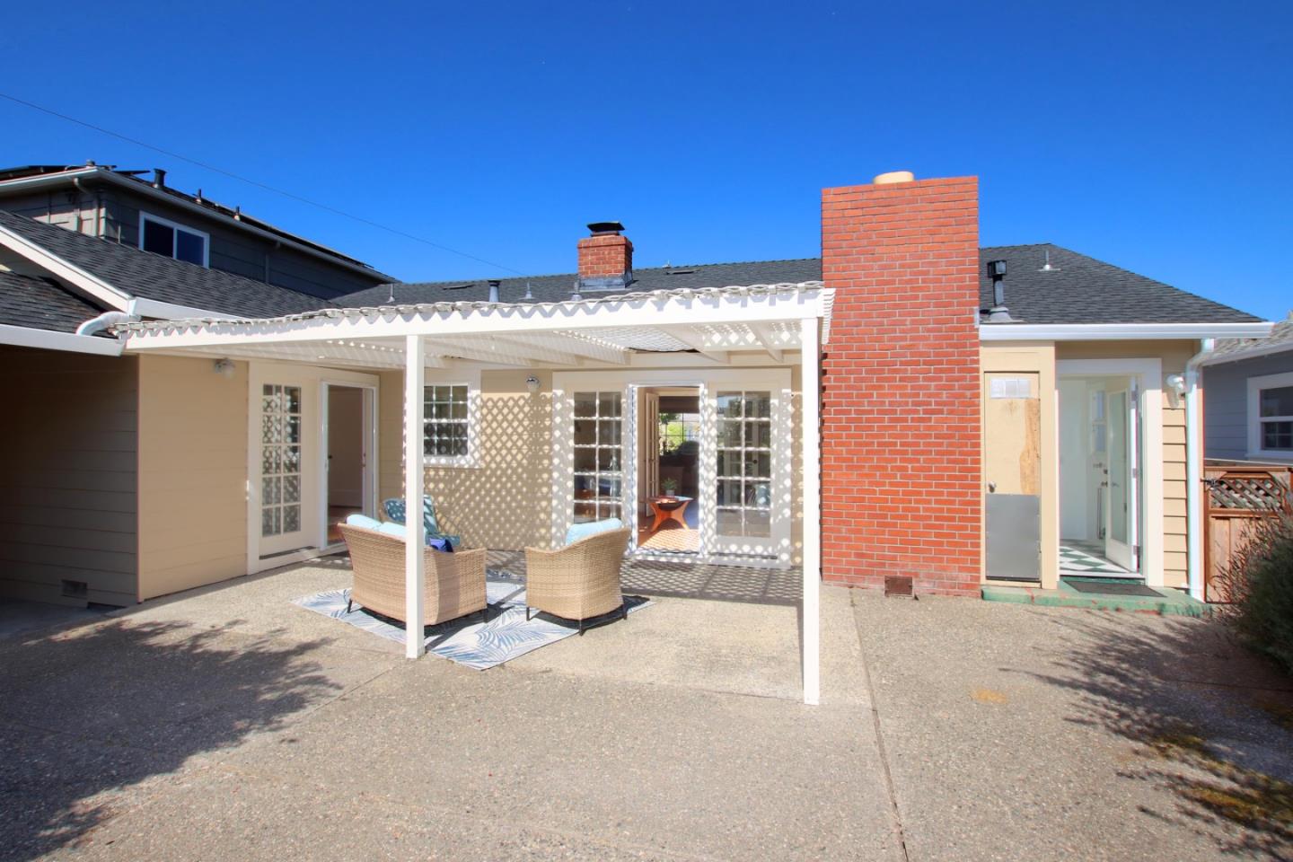 719 Brewington AVE