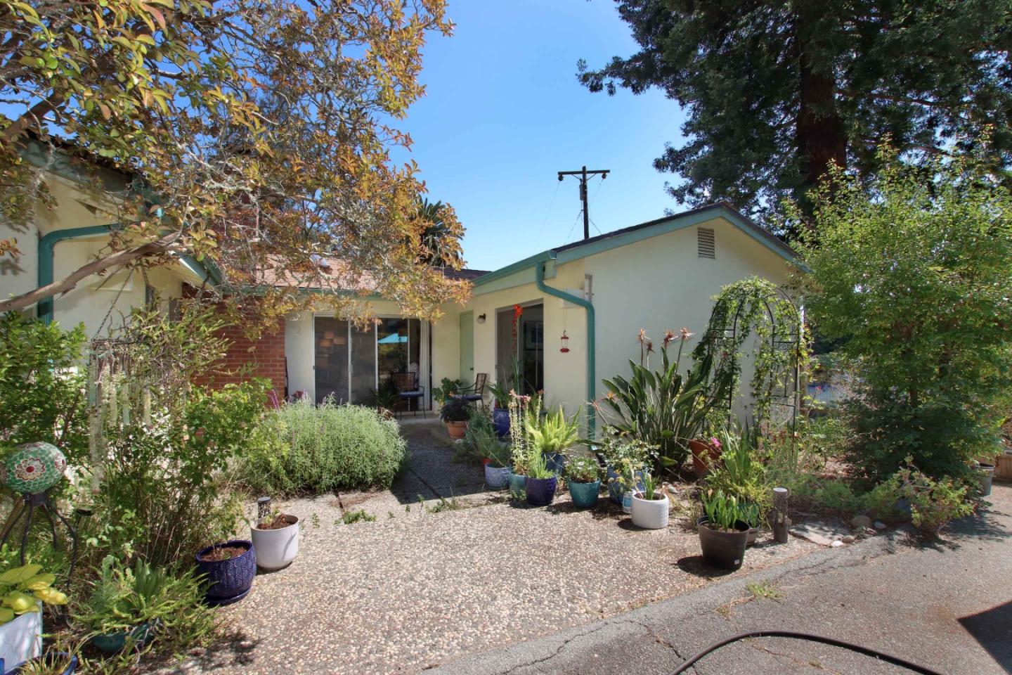 46 Valley View Road