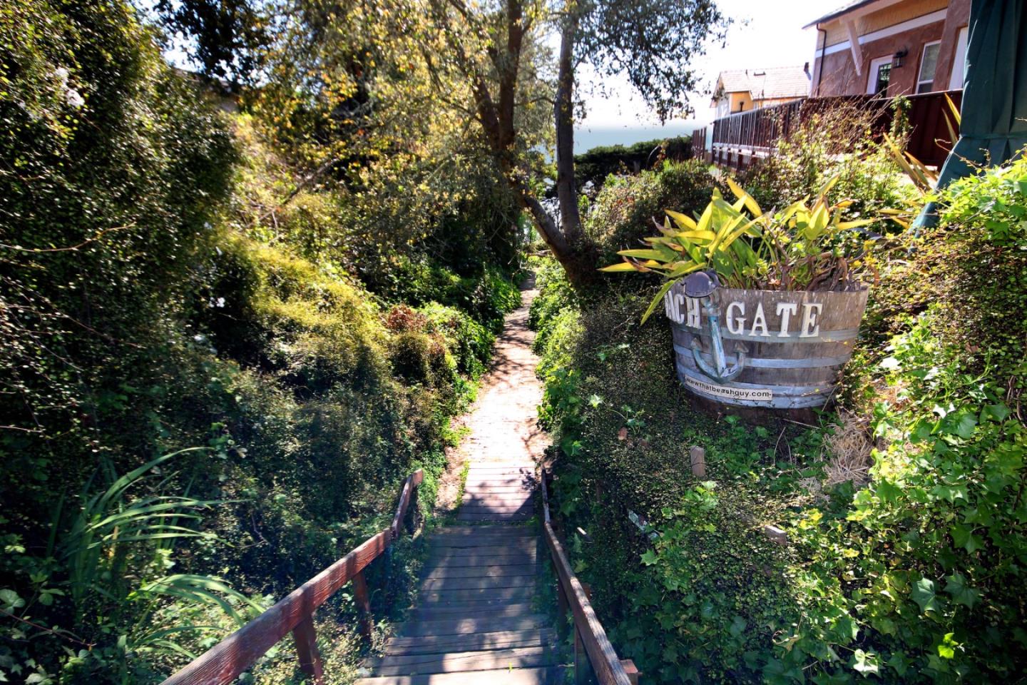 220 Mar Vista Unit: 74