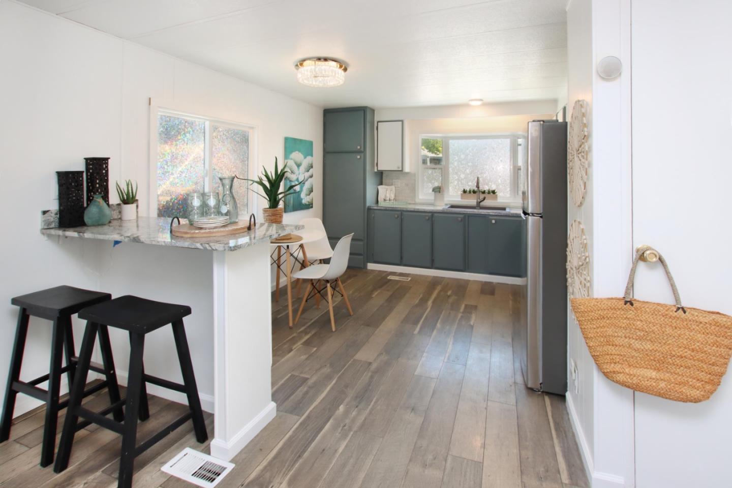 220 Mar Vista Unit: 74