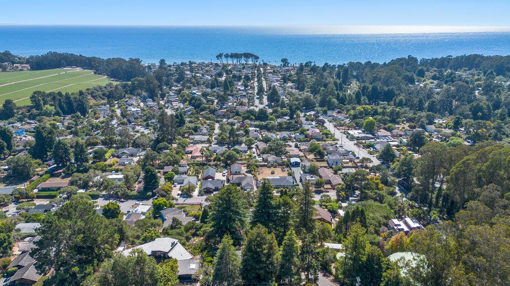 33 Aqua View Drive