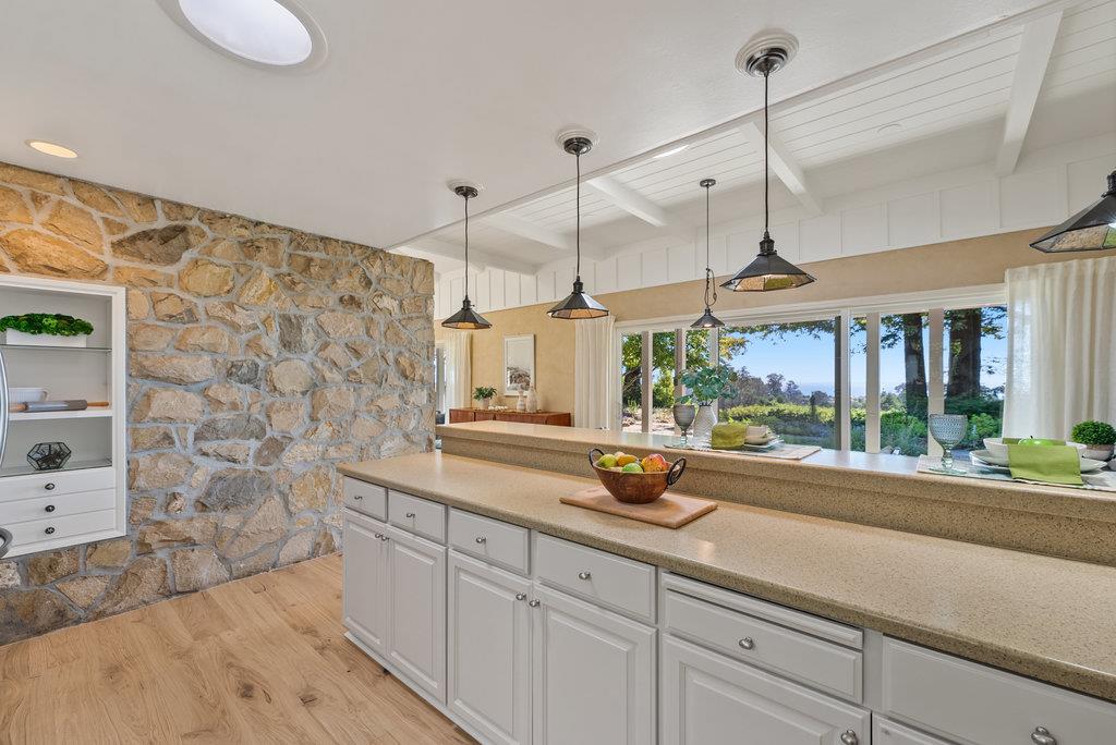 33 Aqua View Drive