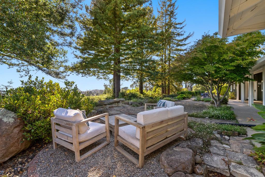 33 Aqua View Drive