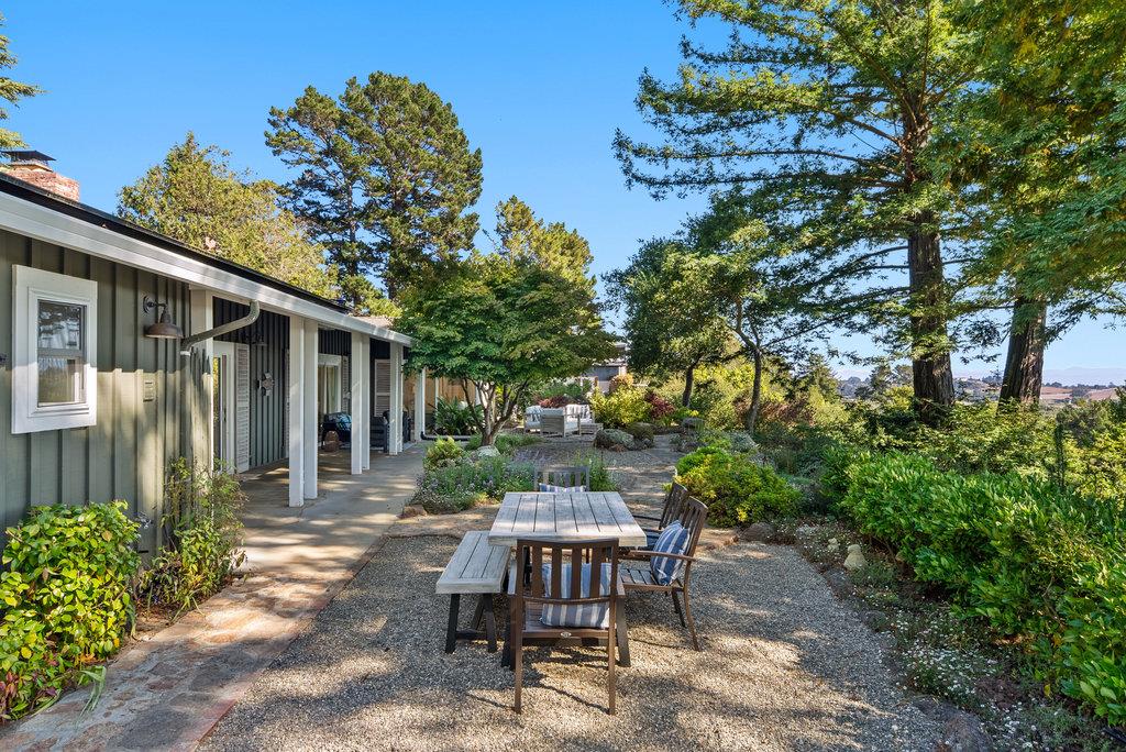 33 Aqua View Drive