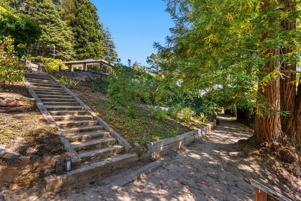 33 Aqua View Drive