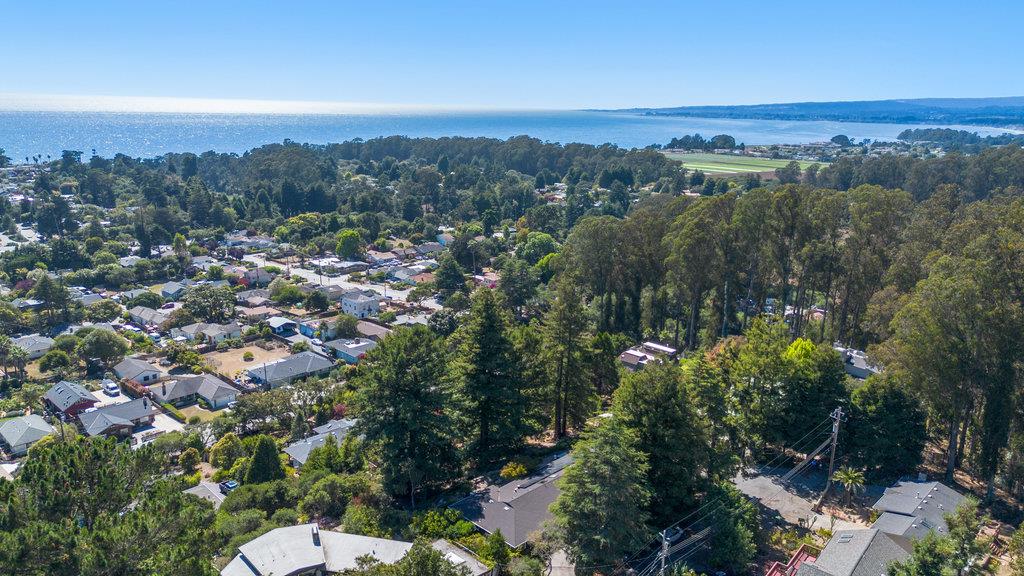 33 Aqua View Drive