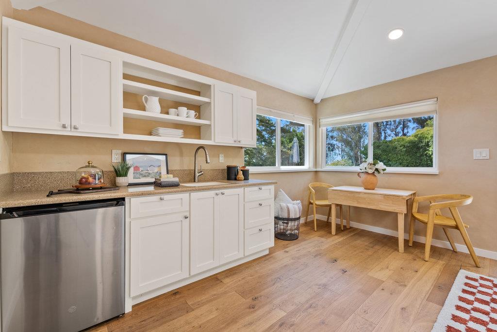 33 Aqua View Drive