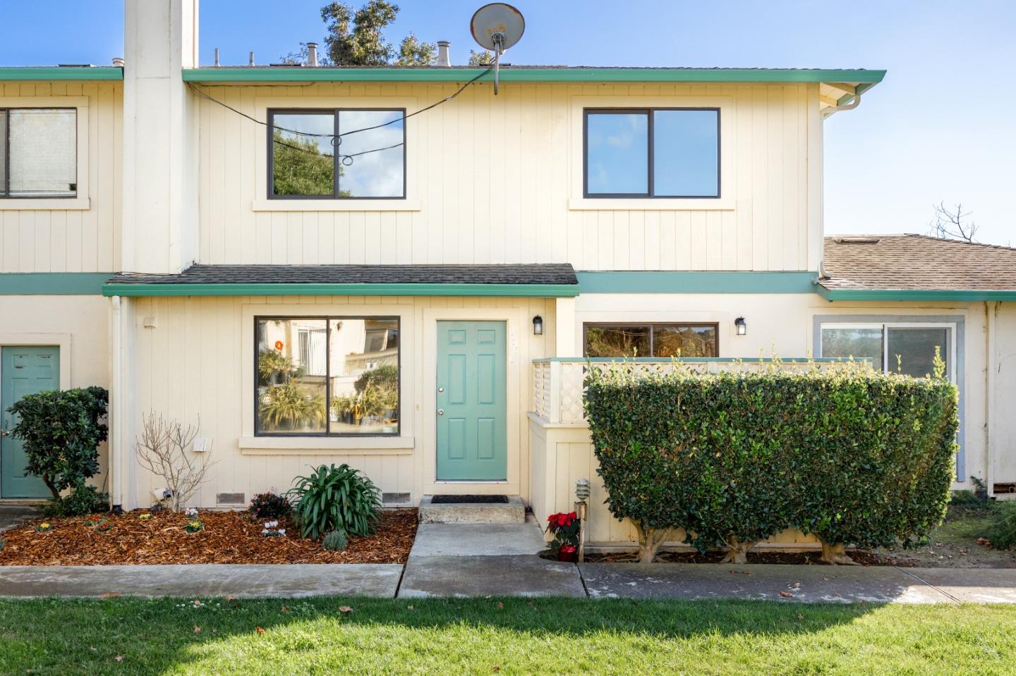 253 Green Meadow Drive C