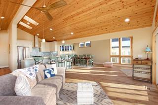 2395 Delaware Unit: 167