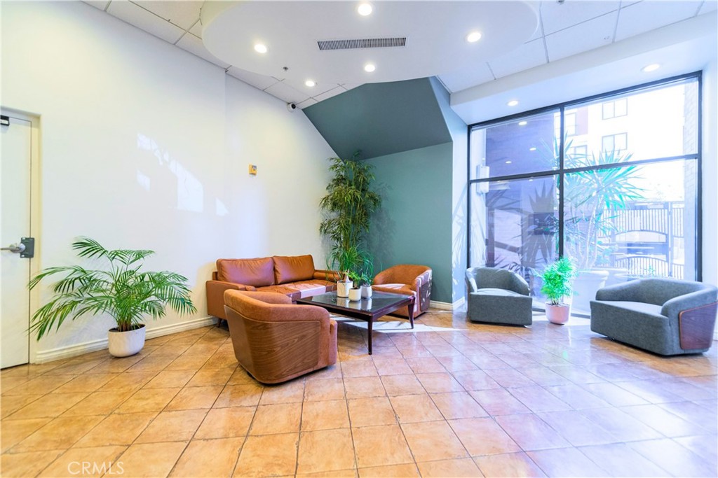 330 J St. #406