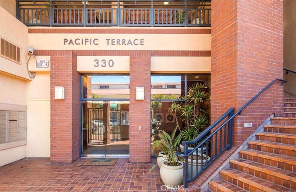 330 J St. #406