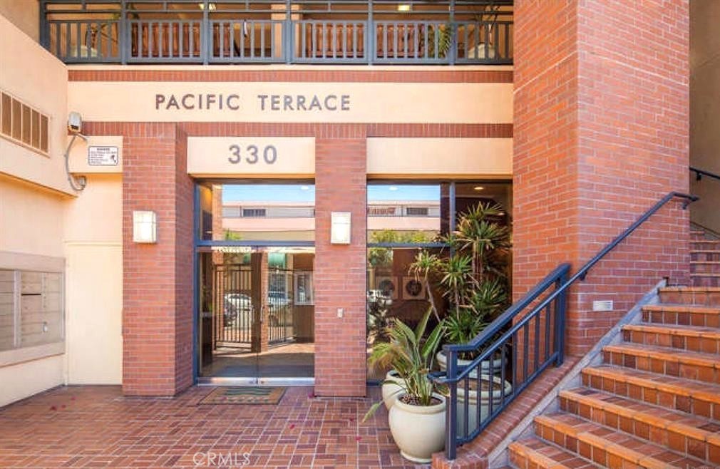 330 J St. #406