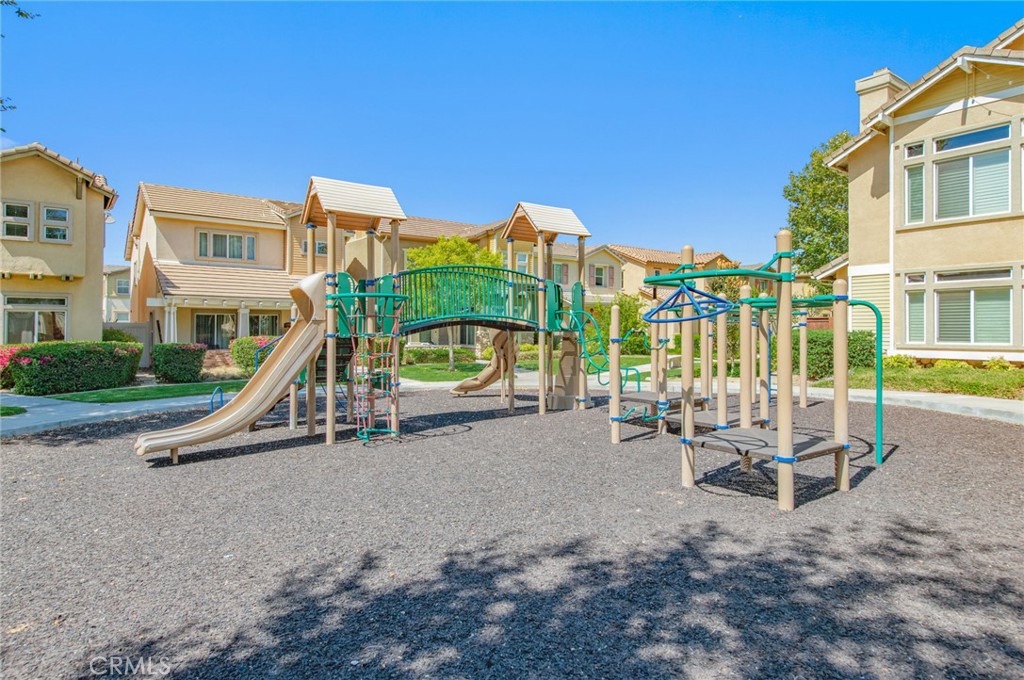 4947 Plumtree Court