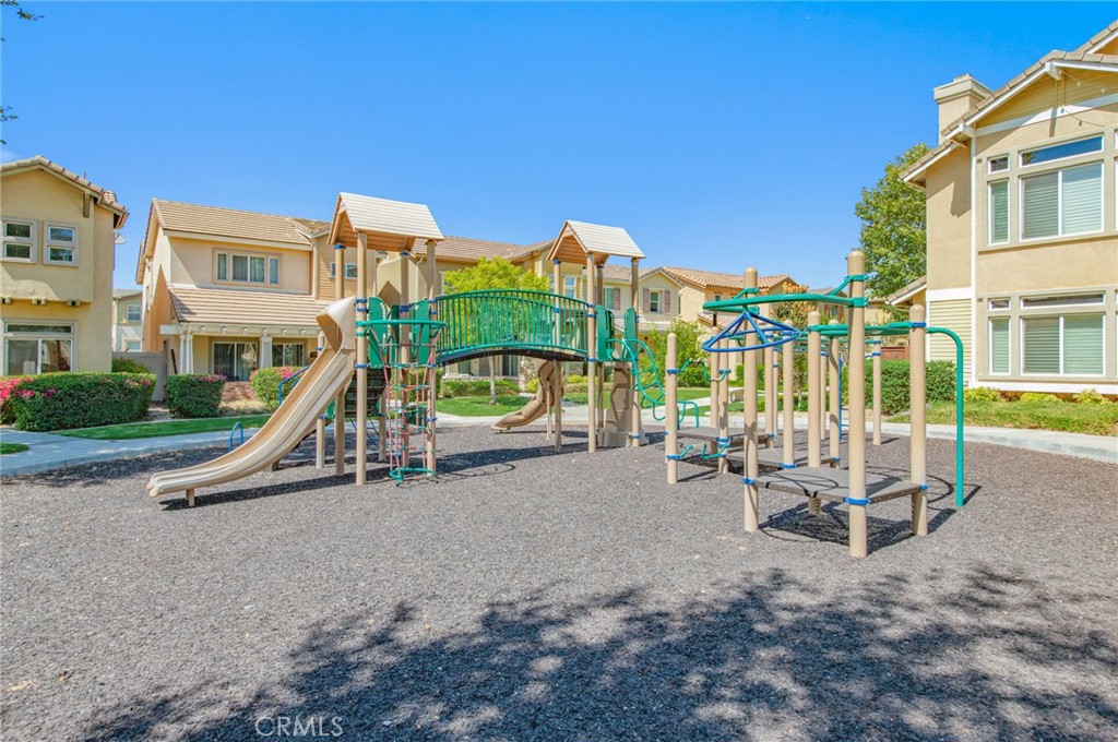 4947 Plumtree Court