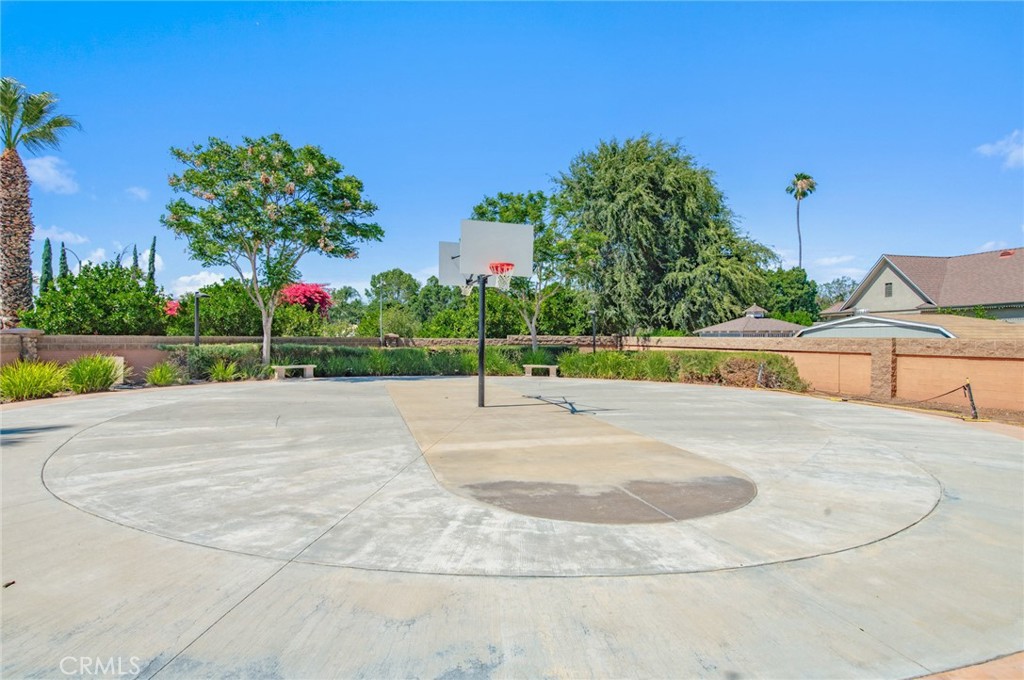 4947 Plumtree Court