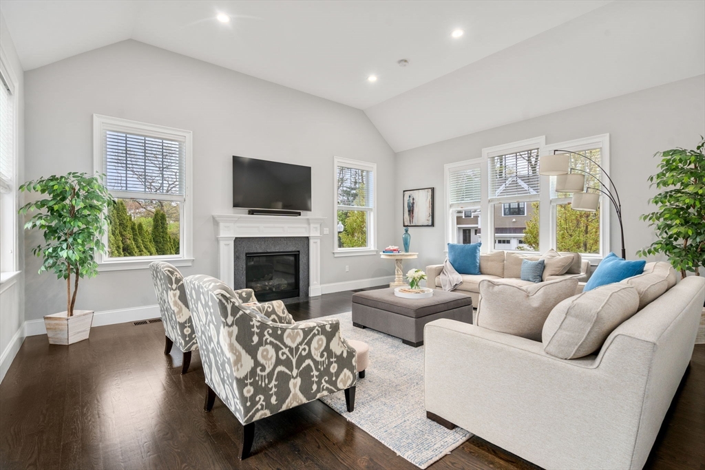 45 Rockwood Lane
