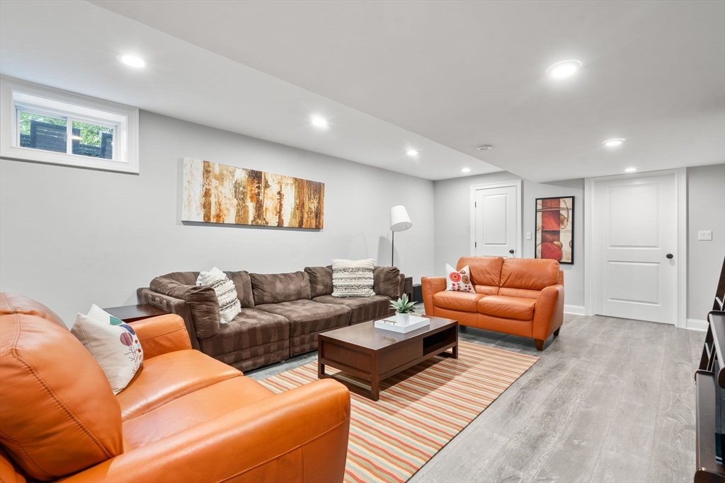 45 Rockwood Lane