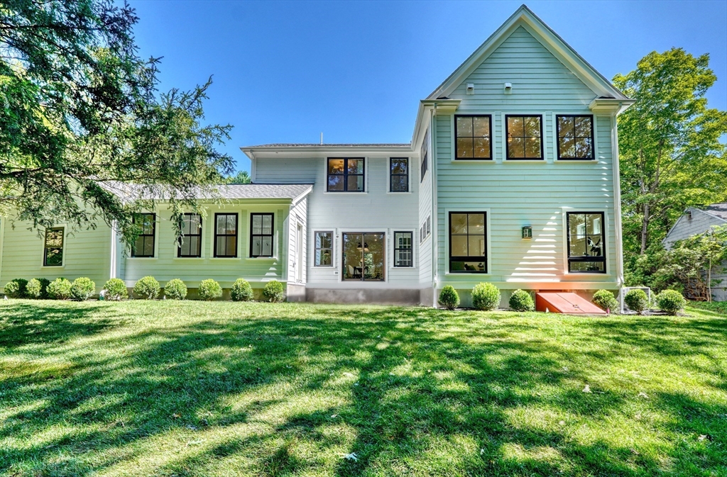40 Lake Dr.