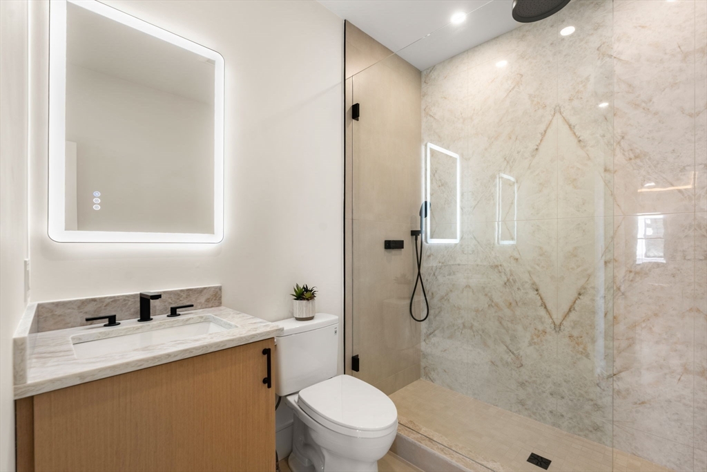 16-22 Clinton St # 16